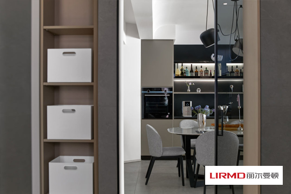 湖南麗爾曼頓家居集團,定制家具,全屋實木定制；